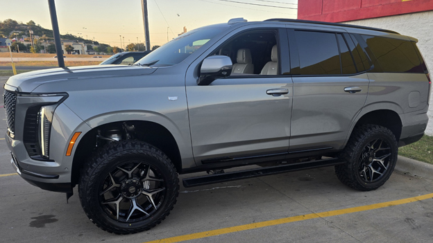 Yukon Lifted on 22's